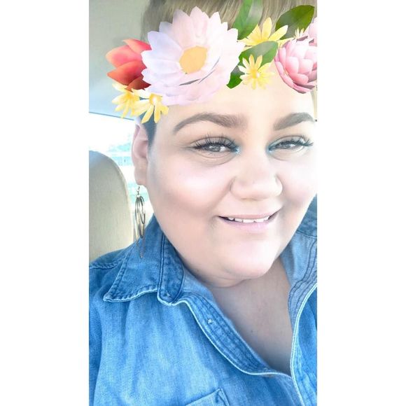 Meet your Posher, Danielle - Picture 1 of 1